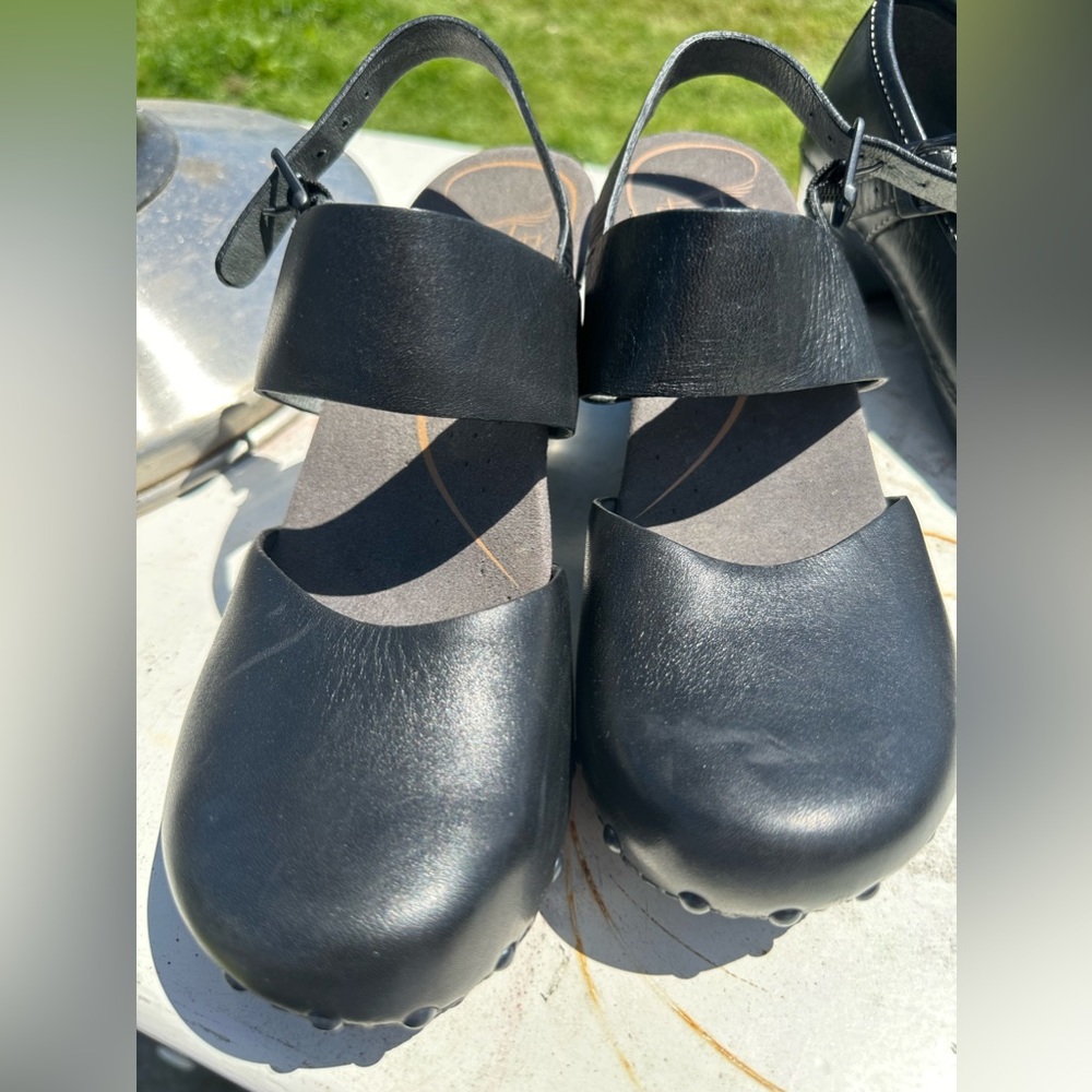 Brand new Dansko clog with strap size 37